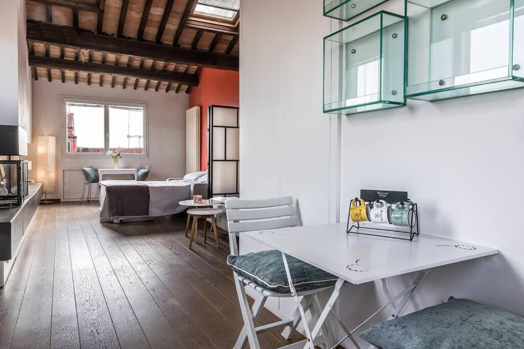 Apartment Enjoy - Mansarda Nel Cuore Di
